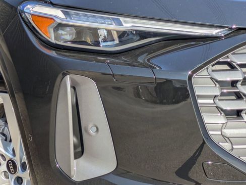 New 2025 Audi Q5 Premium Plus image 16