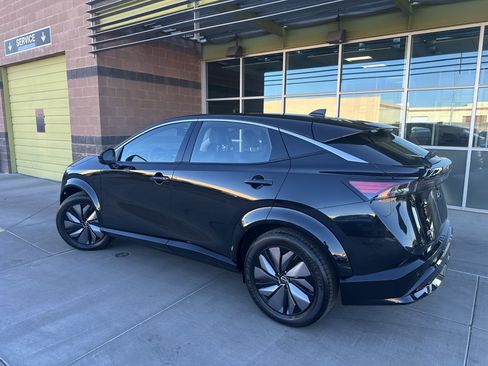 Used 2024 Nissan Ariya FWD image 4