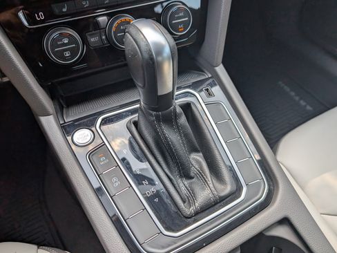 Used 2020 Volkswagen Arteon SEL FWD image 32