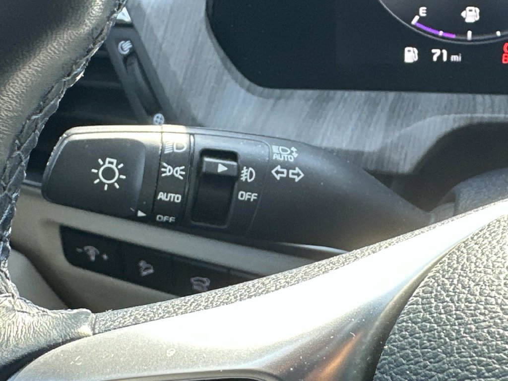 Used 2024 Kia Telluride SX Prestige w/ Towing Package AWD/4WD image 26