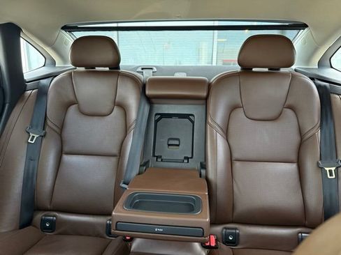 Used 2018 Volvo S90 T6 Inscription w/ Protection Package AWD/4WD image 18