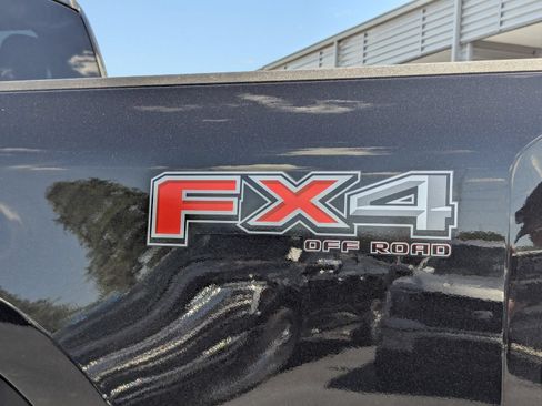 Certified 2025 Ford F250 King Ranch AWD/4WD image 18