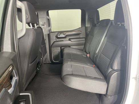 Used 2022 GMC Sierra 1500 SLE image 24