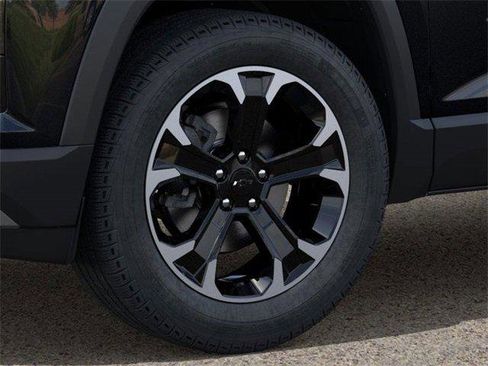 New 2026 Chevrolet Equinox LT image 9