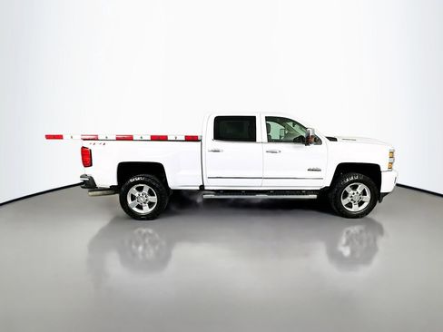 Used 2017 Chevrolet Silverado 2500 High Country w/ Duramax Plus Package AWD/4WD image 8