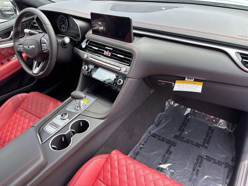 Used 2025 Genesis G70 3.3T Advanced w/ Sport Prestige Package image 22