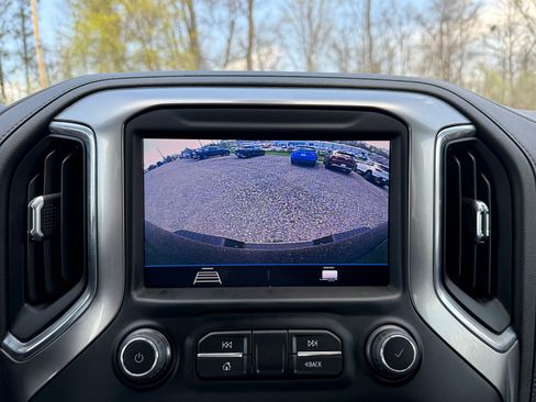 Used 2022 Chevrolet Silverado 2500 LT w/ Convenience Package AWD/4WD image 31