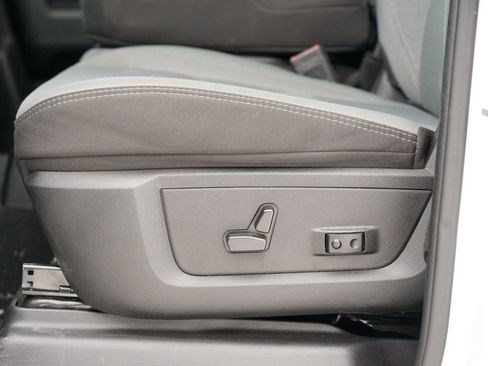 Used 2024 RAM 2500 Big Horn image 17