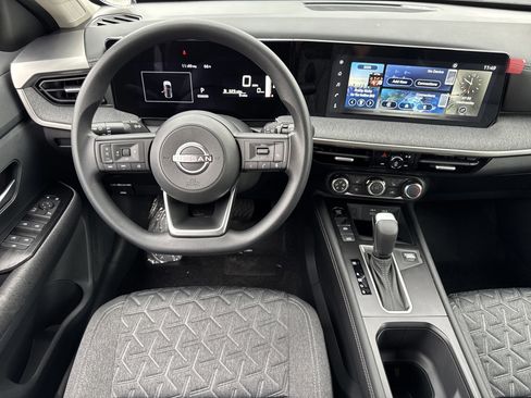 New 2025 Nissan Kicks SV w/ SV Premium Package image 14