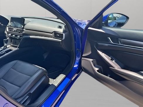 Used 2019 Honda Accord Sport image 19