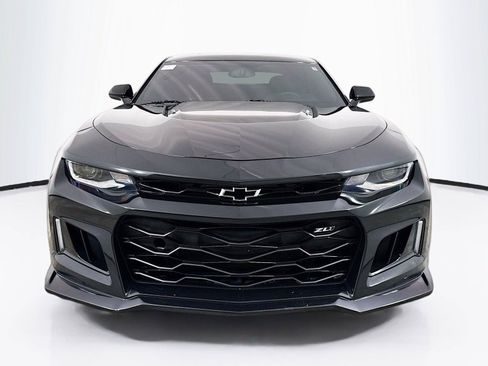 Used 2017 Chevrolet Camaro ZL1 RWD image 5