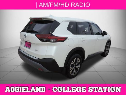 Certified 2023 Nissan Rogue SV FWD image 4