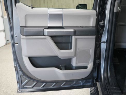 Used 2015 Ford F150 XLT w/ Equipment Group 302A Luxury AWD/4WD image 34