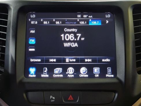 Used 2018 Jeep Cherokee Limited image 20