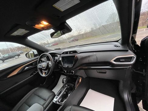 Used 2021 Chevrolet TrailBlazer ACTIV w/ Technology Package image 10
