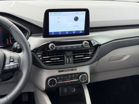 Used 2023 Ford Escape Active image 18