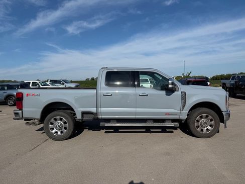 Used 2025 Ford F350 Lariat w/ Chrome Package AWD/4WD image 16