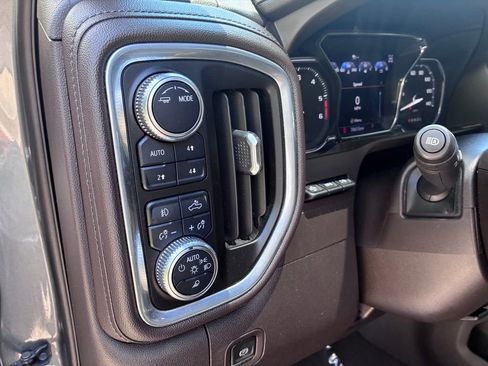 Used 2021 GMC Sierra 1500 Denali w/ Denali Ultimate Package AWD/4WD image 29