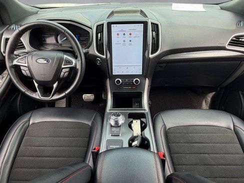 Certified 2022 Ford Edge ST-Line AWD/4WD image 3