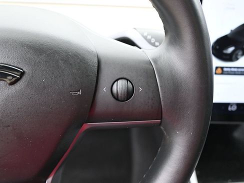 Used 2018 Tesla Model 3 Mid Range RWD image 12