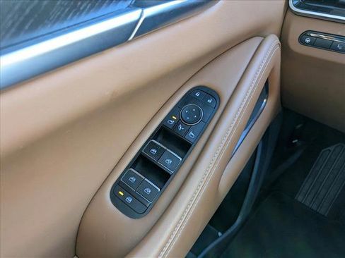 Used 2024 INFINITI QX60 Sensory w/ Vision Package image 15