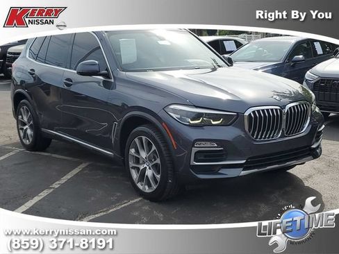 Used 2019 BMW X5 xDrive40i w/ Premium Package 2 AWD/4WD image 1