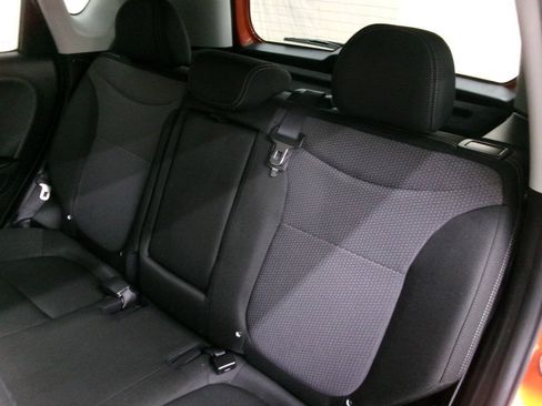 Used 2018 Kia Soul + FWD image 17