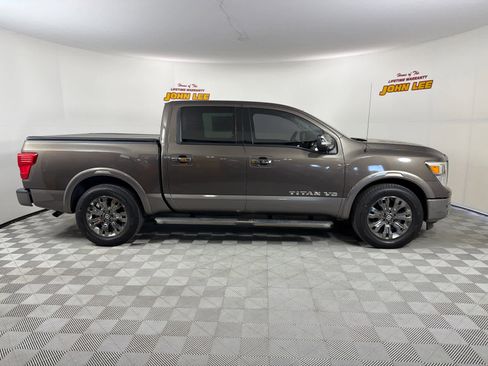 Used 2019 Nissan Titan Platinum Reserve w/ Platinum Utility Package image 7