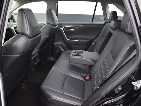 Used 2022 Toyota RAV4 Limited AWD/4WD image 14