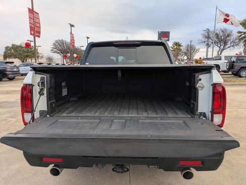 Used 2022 Honda Ridgeline Black Edition image 23