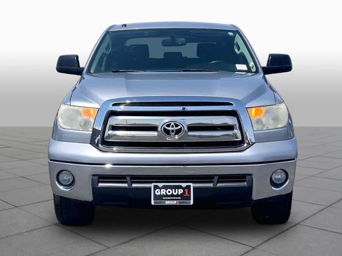 Used 2013 Toyota Tundra 2WD CrewMax w/ Tow Pkg image 4
