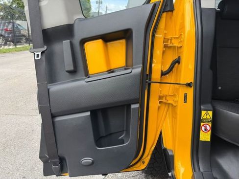 Used 2007 Toyota FJ Cruiser 2WD image 21