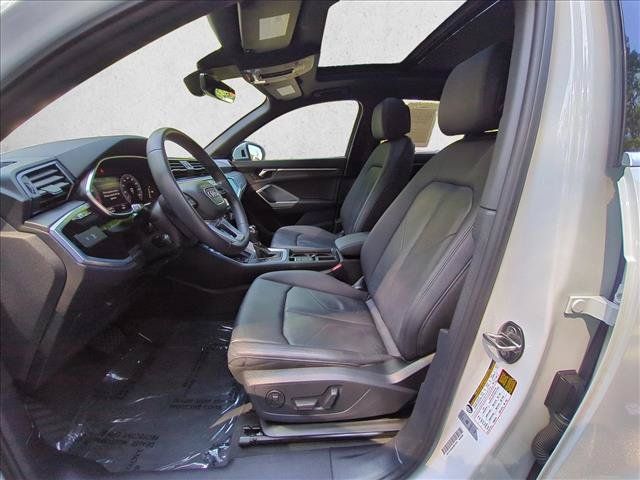 Used 2020 Audi Q3 2.0T Premium Plus w/ Premium Plus Package AWD/4WD image 17