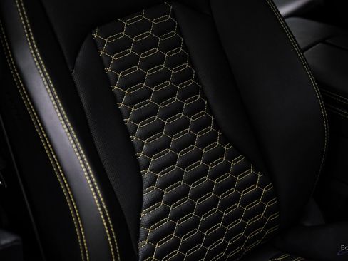 Used 2021 Lamborghini Urus image 58