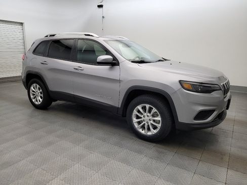 Used 2020 Jeep Cherokee Latitude AWD/4WD image 11