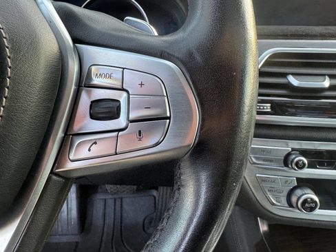 Used 2016 BMW 750i xDrive image 11