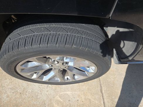 Used 2019 Chevrolet Tahoe Premier RWD image 8