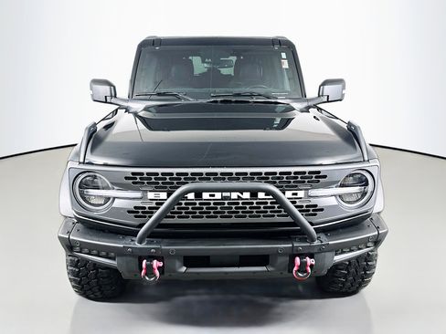 Used 2023 Ford Bronco Badlands image 2