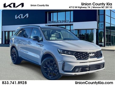 Used 2023 Kia Sorento SX image 1