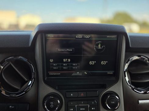 Used 2015 Ford F350 Lariat AWD/4WD image 22