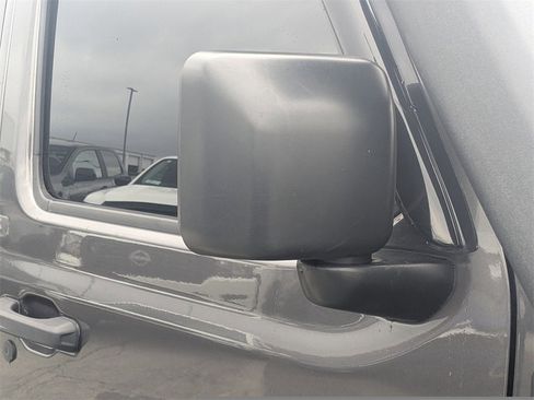 Used 2018 Jeep Wrangler Unlimited Rubicon image 10