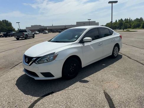 Used 2017 Nissan Sentra SV FWD image 4