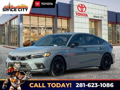 Used 2022 Honda Civic Sport image 1
