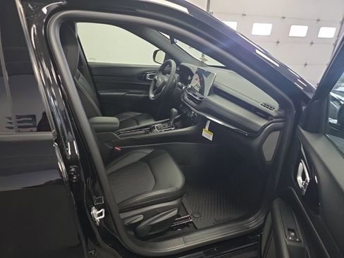 New 2026 Jeep Compass Latitude AWD/4WD image 18