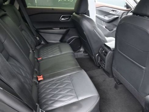 Used 2023 Nissan Rogue Platinum w/ Platinum Premium Package AWD/4WD image 49