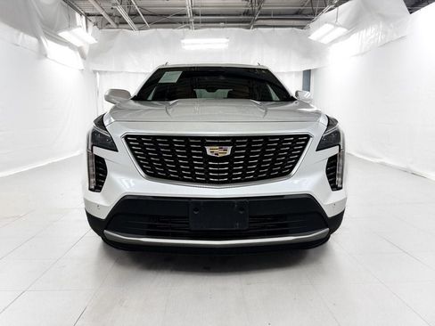 Used 2019 Cadillac XT4 Premium Luxury AWD/4WD image 2