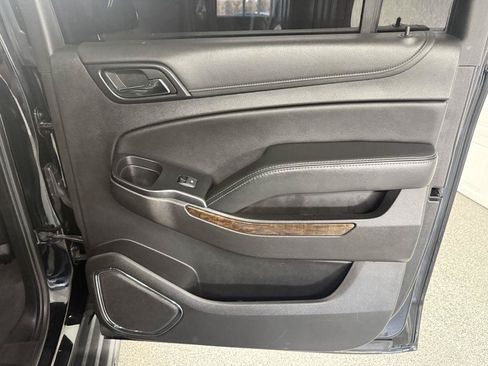 Used 2019 Chevrolet Suburban LT AWD/4WD image 42