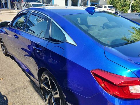 Used 2020 Honda Accord Sport image 4