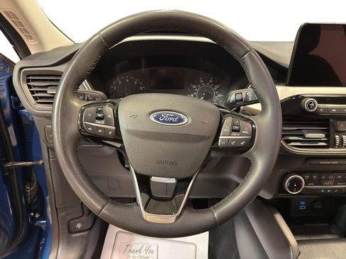 Used 2022 Ford Escape SE w/ Convenience Package image 16