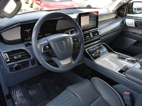 Used 2018 Lincoln Navigator Black Label w/ Cargo Package AWD/4WD image 10